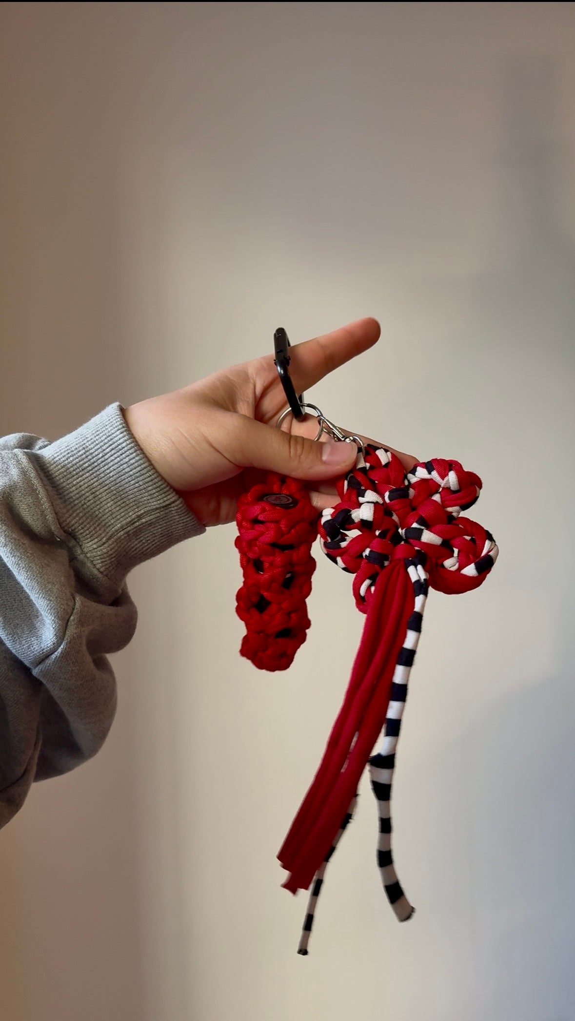 T-Shirt Yarn Flower Charm & Lipstick Holder